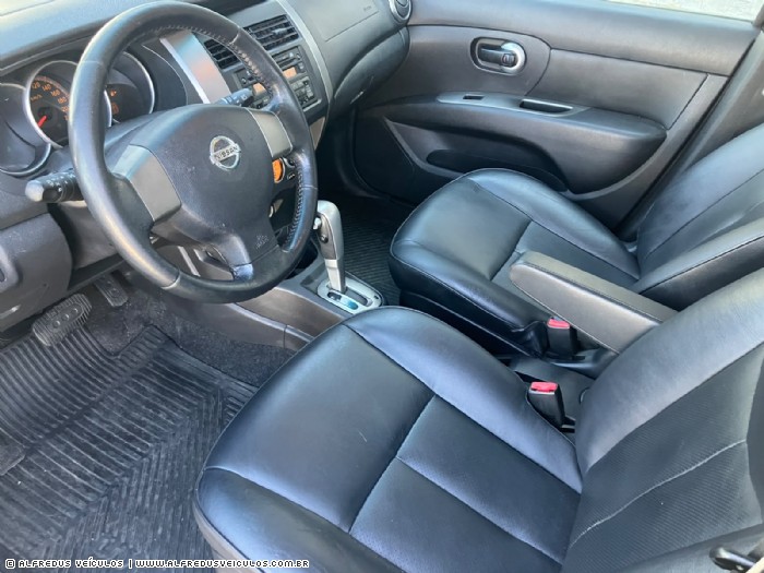 Nissan LIVINA SL1.6 2011/2012